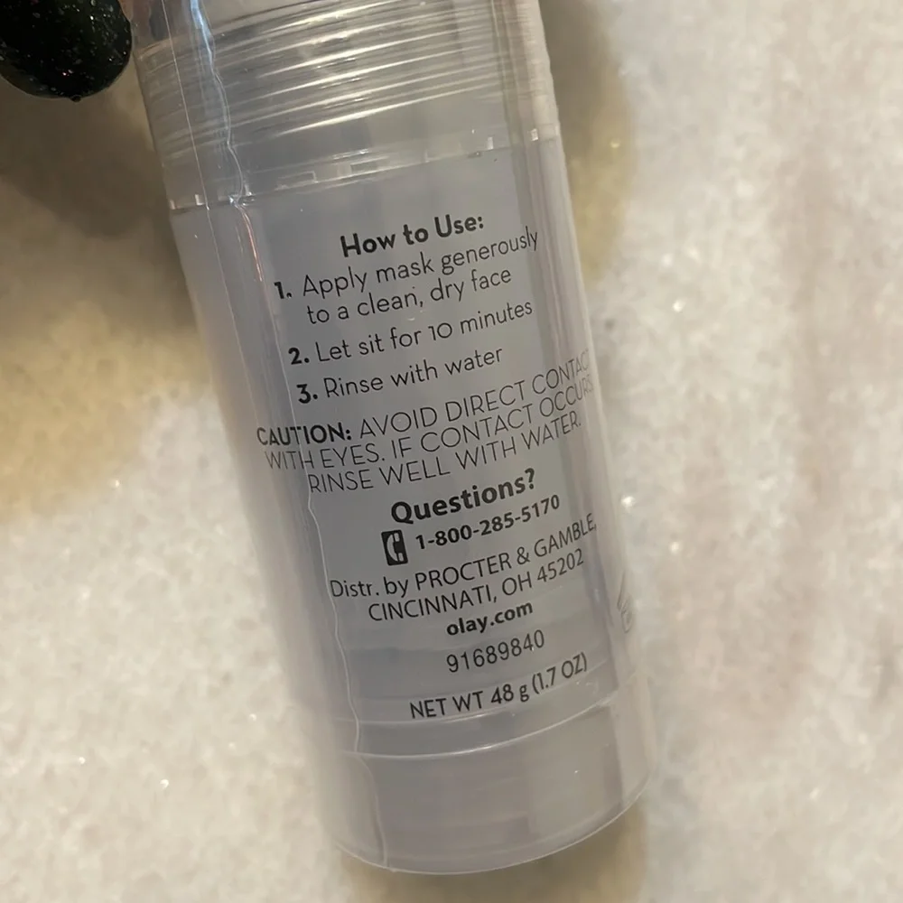 Olay Masks Clay Stick Pore Detox White Charcoal New beauty supply Sz 1.7oz